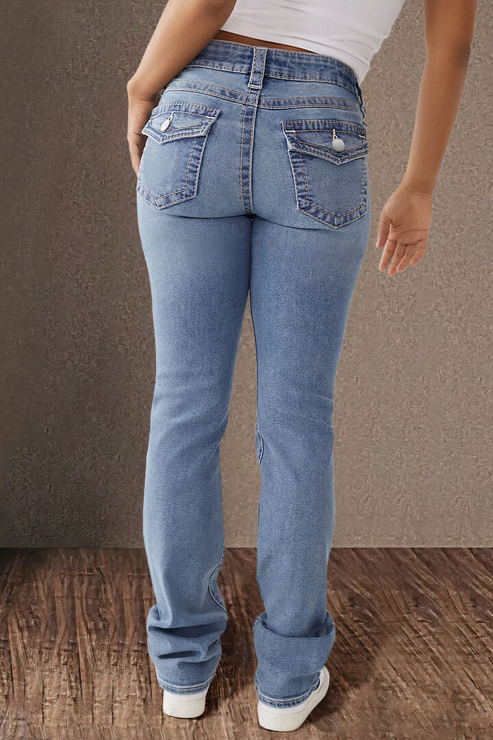 Jeans de perna reta com botão duplo na cintura