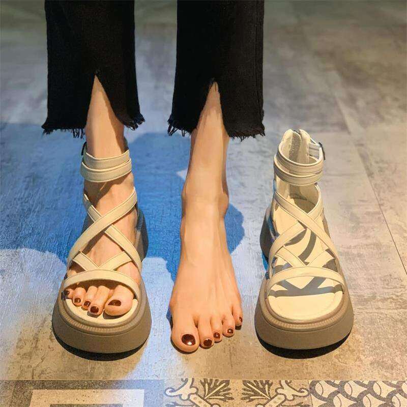 Verão 2024 nova sola grossa dedo do pé aberto sandálias femininas sapatos romanos sola plana sandálias femininas nicho design