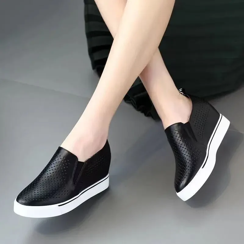 🔥【34-41】Sapatos casuais femininos de couro macio com sola grossa verão 2024