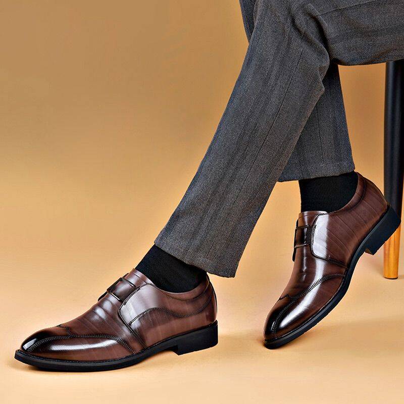 2024 Novos sapatos de caminhada de couro masculino