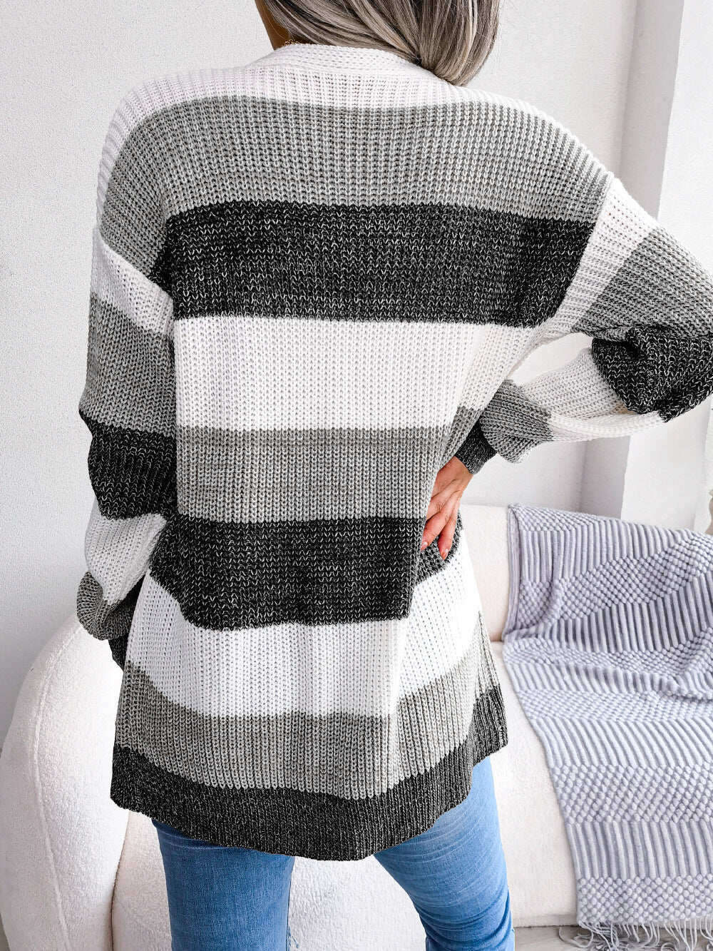 👘Jesienny i zimowy sweter w kontrastowe paski z rękawami typu lampion